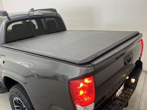 Used 2016 Toyota Tacoma SR5 w/ Towing Package RWD image 30