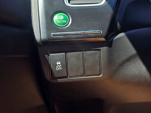 Used 2015 Honda Civic SE image 25