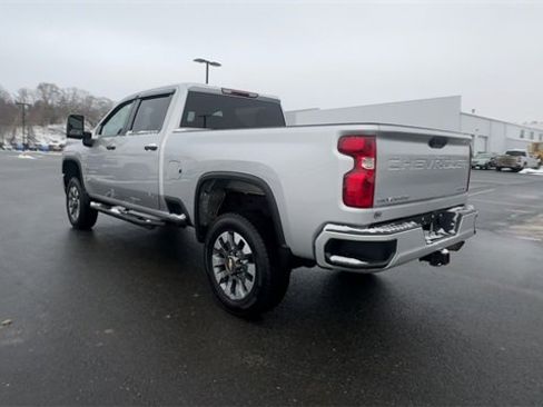 Used 2023 Chevrolet Silverado 2500 Custom w/ Custom Convenience Package image 2