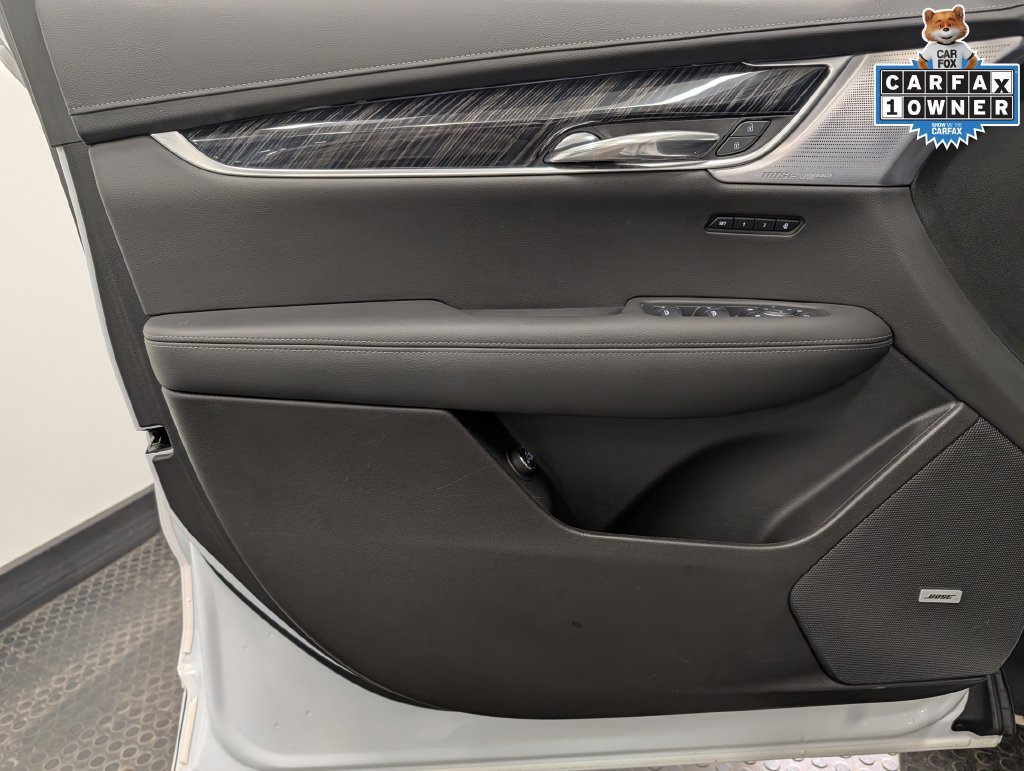 Used 2024 Cadillac XT6 Premium Luxury AWD/4WD image 9