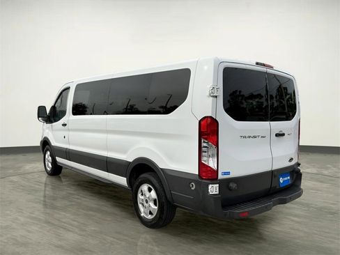 Used 2018 Ford Transit 350 XLT image 4