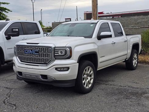 Used 2018 GMC Sierra 1500 Denali AWD/4WD image 2
