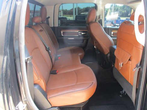 Used 2014 RAM 1500 Laramie Longhorn RWD image 9