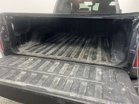 Used 2022 RAM 1500 Limited w/ Body-Colour Bumper Group image 7