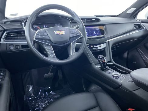 Certified 2023 Cadillac XT5 Premium Luxury image 2