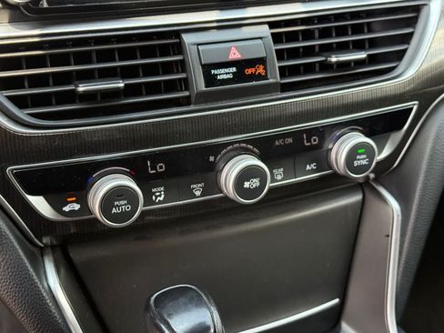 Used 2018 Honda Accord Sport image 23