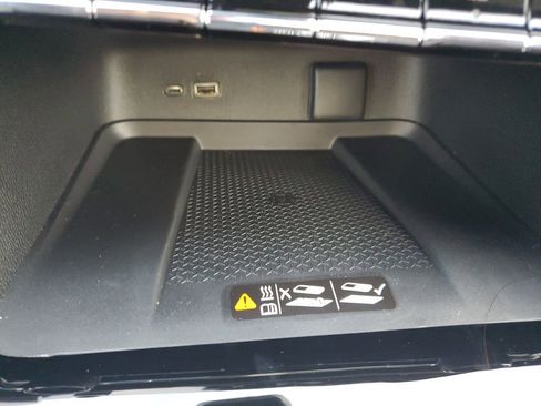 New 2026 Chevrolet Traverse LT w/ Sun and Wheel Package image 27