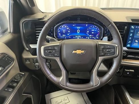 Used 2023 Chevrolet Silverado 1500 LT AWD/4WD image 20