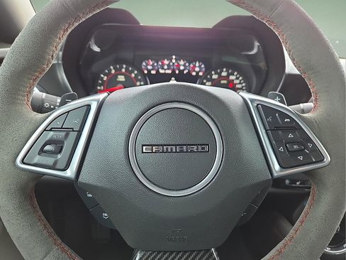 Used 2022 Chevrolet Camaro ZL1 RWD image 24
