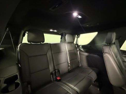 Used 2024 GMC Yukon Denali RWD image 33