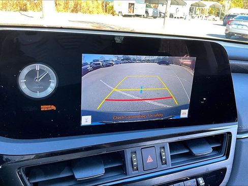 Used 2024 Lexus ES 350 w/ Premium Package image 13