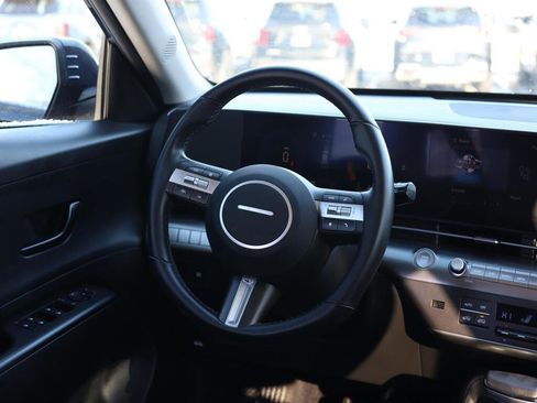 Used 2025 Hyundai Kona SEL image 10