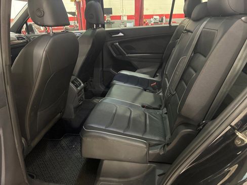 Used 2020 Volkswagen Tiguan SEL Premium R-Line AWD/4WD image 45