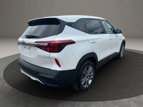 Used 2021 Kia Seltos LX AWD/4WD image 5