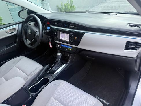 Used 2015 Toyota Corolla LE image 21