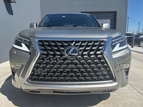 Used 2023 Lexus GX 460 Premium AWD/4WD image 2
