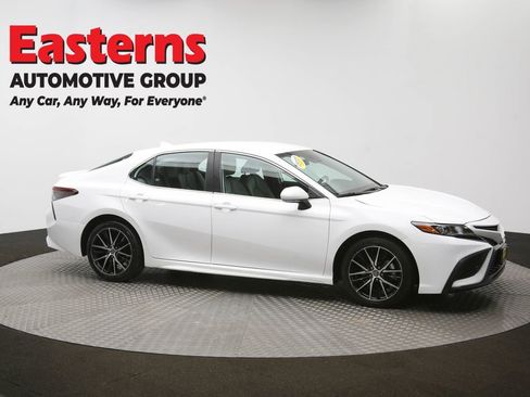 Used 2024 Toyota Camry SE FWD image 42
