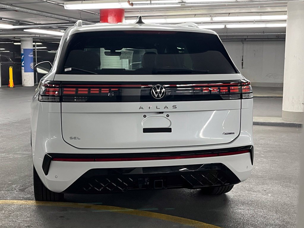 New 2027 Volkswagen Atlas SEL R-Line AWD/4WD image 31