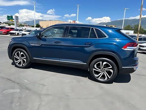 Used 2020 Volkswagen Atlas Cross Sport SEL Premium AWD/4WD image 6