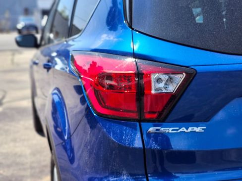 Used 2019 Ford Escape SEL AWD/4WD image 9