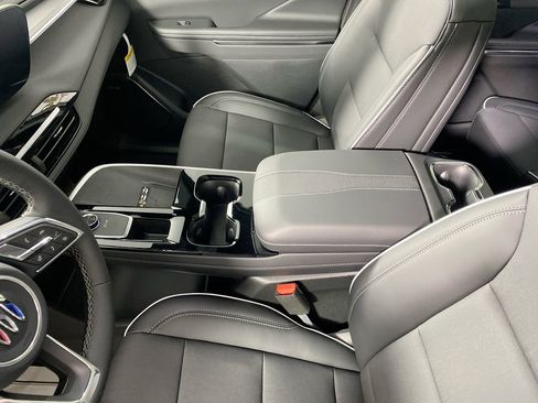 Used 2026 Buick Enclave Preferred w/ Power Package image 21