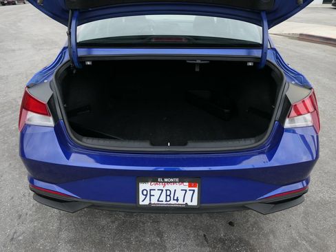 Certified 2023 Hyundai Elantra SEL w/ Preferred Accessory Package image 21