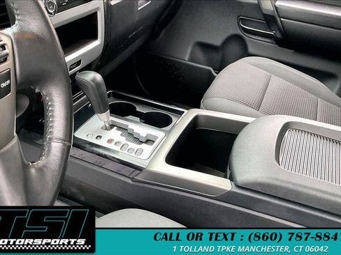 Used 2014 Nissan Titan SV w/ SV Value Truck Package AWD/4WD image 15