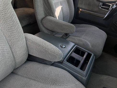 Used 1989 GMC Jimmy 4WD image 27