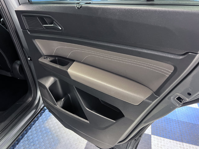 Certified 2023 Volkswagen Atlas SE w/ Panoramic Sunroof Package FWD image 14