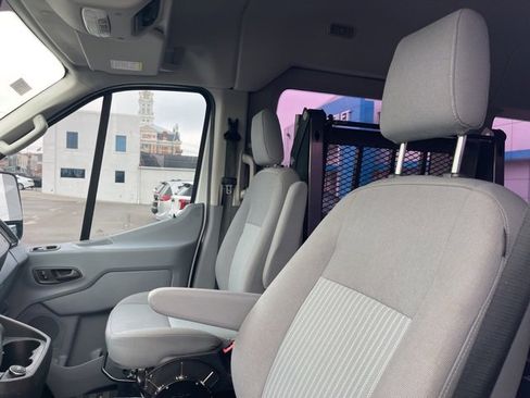 Used 2018 Ford Transit 350 XLT image 13
