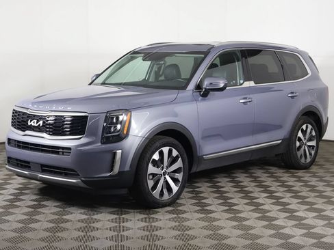 Used 2022 Kia Telluride EX w/ EX Premium Package AWD/4WD image 11