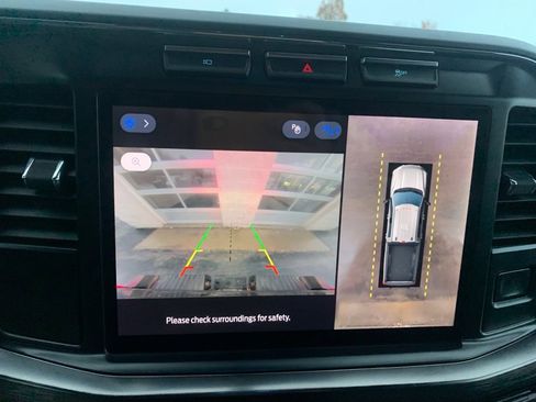 Certified 2024 Ford F250 Lariat w/ Black Appearance Package image 13