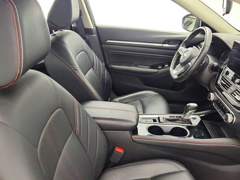 Used 2023 Nissan Altima 2.5 SR w/ SR Premium Package AWD/4WD image 23