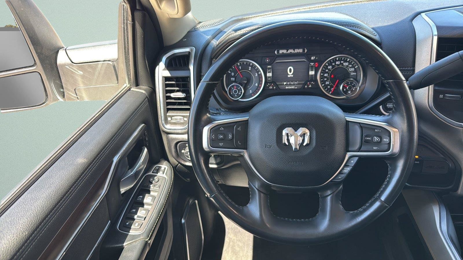 Used 2024 RAM 2500 Laramie AWD/4WD image 19