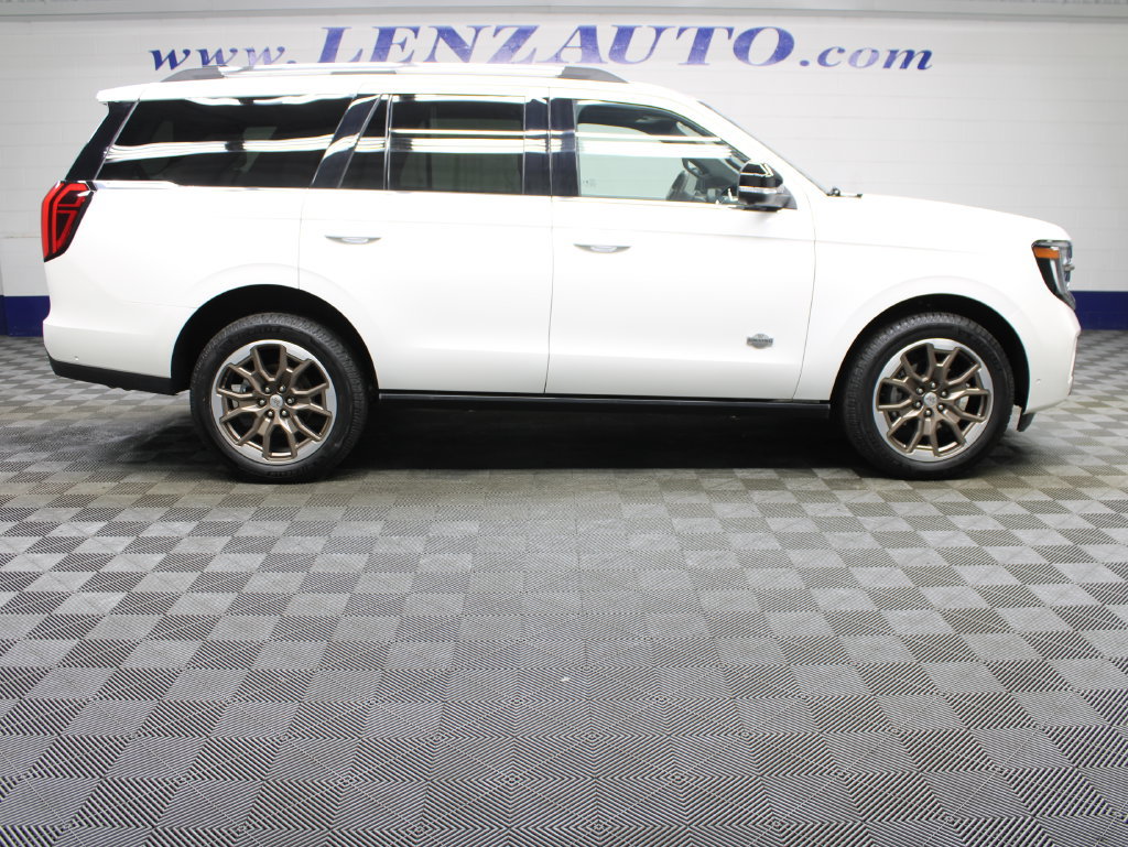 Used 2025 Ford Expedition King Ranch AWD/4WD image 2