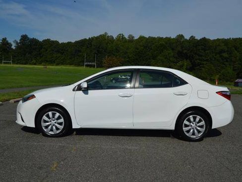Used 2015 Toyota Corolla LE FWD image 6