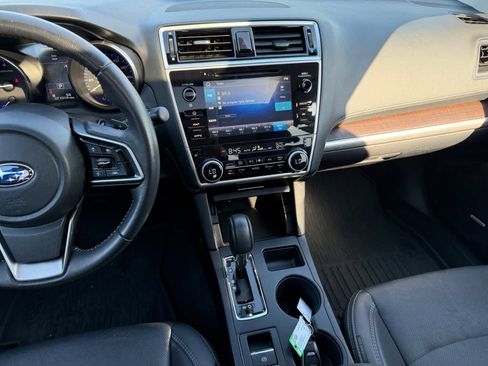 Used 2019 Subaru Outback 3.6R Limited AWD/4WD image 14