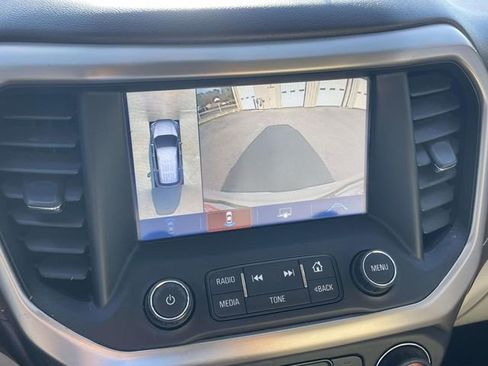 Used 2017 GMC Acadia Denali w/ Technology Package AWD/4WD image 27