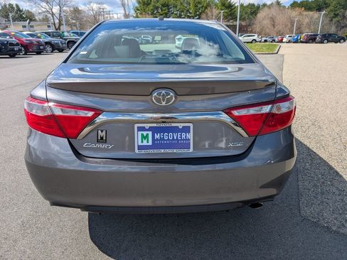 Used 2016 Toyota Camry XSE w/ Moonroof Package image 4