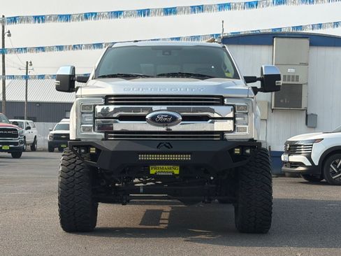 Used 2017 Ford F350 Lariat w/ Lariat Ultimate Package AWD/4WD image 6