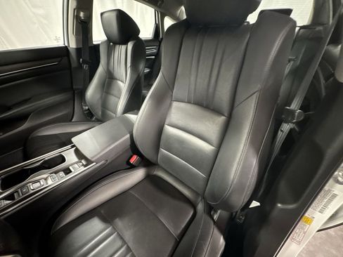 Used 2022 Honda Accord EX-L image 19