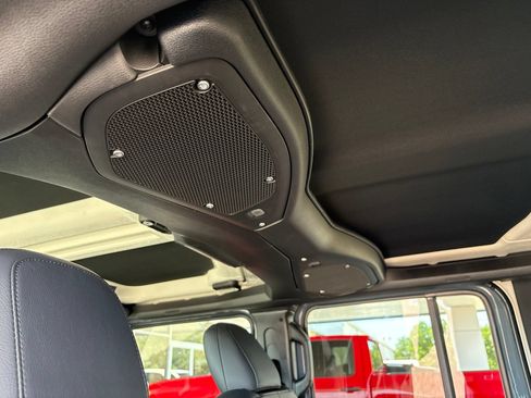New 2026 Jeep Wrangler Unlimited Sahara AWD/4WD image 14