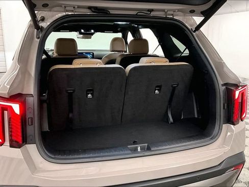 Used 2025 Kia Sorento SX Prestige w/ Olive Brown Leather Package image 41