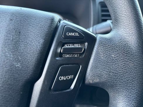 Used 2024 Nissan Frontier S image 15