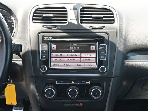 Used 2011 Volkswagen GTI 4-Door image 9