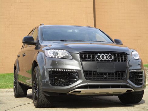Used 2015 Audi Q7 3.0T S line Prestige w/ Sport Edition AWD/4WD image 12