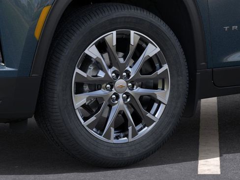 New 2026 Chevrolet Traverse LT w/ Sun and Wheel Package image 9