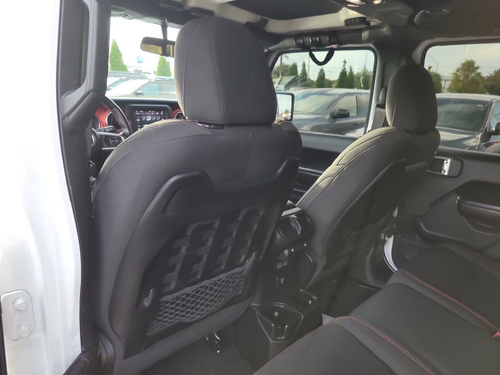 Used 2020 Jeep Gladiator Rubicon w/ Trailer Tow Package AWD/4WD image 11