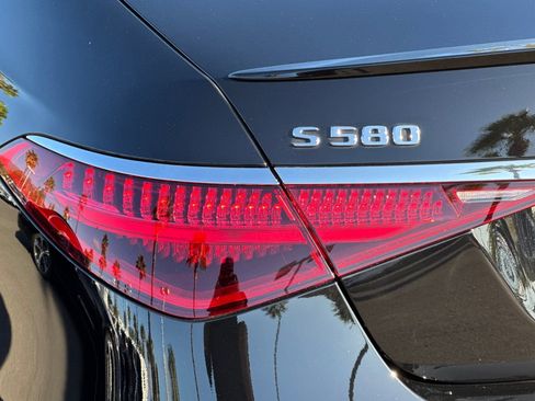 Certified 2025 Mercedes-Benz S 580 4MATIC Sedan image 16