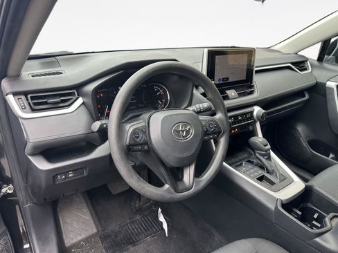Certified 2025 Toyota RAV4 XLE AWD/4WD image 11